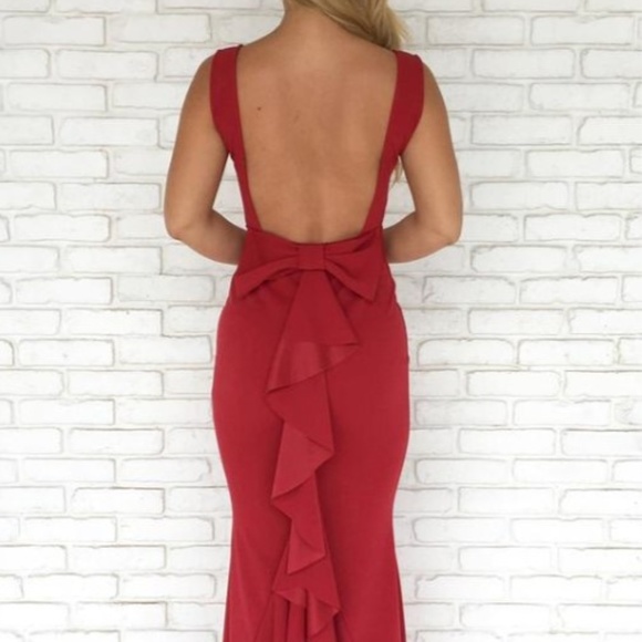 Dresses & Skirts - Backless Bow Maxi Dress